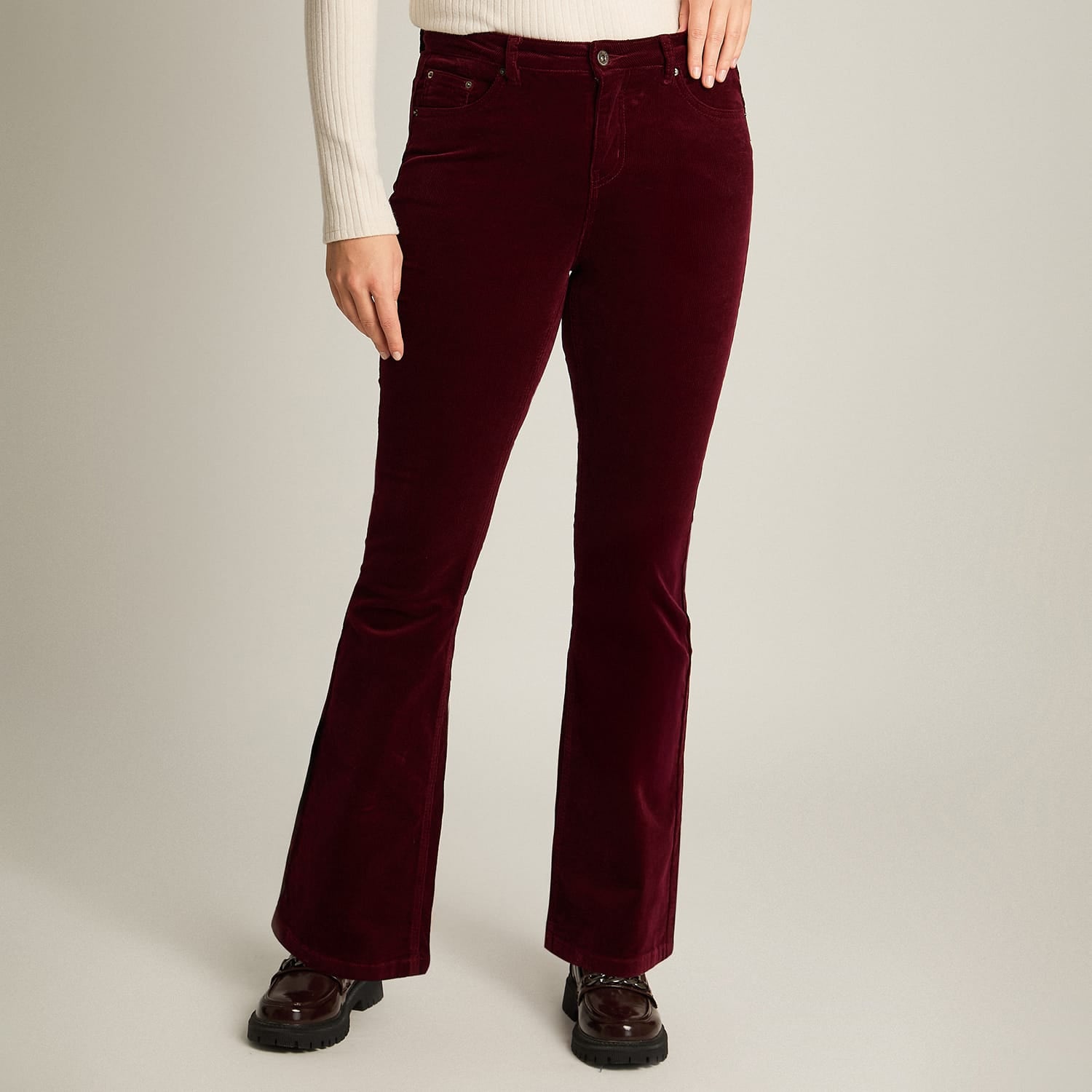 Pantalon Sport Burdeo Elasticidad Media Sin Forro Calce Normal Tela Punto